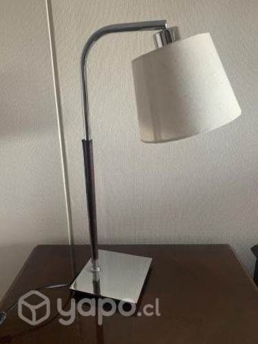 Lámpara diseño de mesa, escritorio o velador.