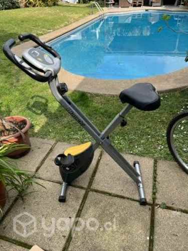 Se vende bicicleta estática bianchi