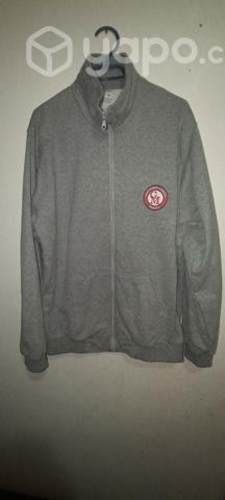 Poleron liceo gabriela mistral