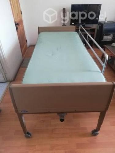 Cama clinica (sin motor) con colchon antiescara