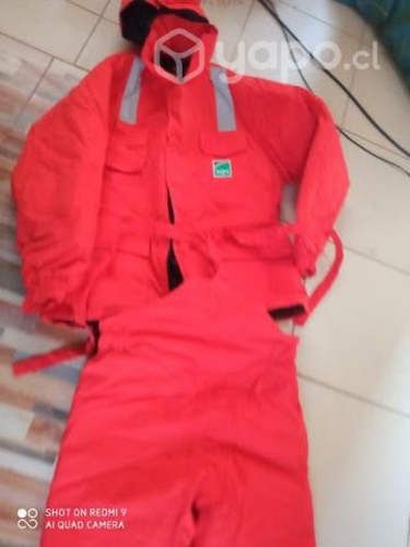 Traje térmico talla L nuevo