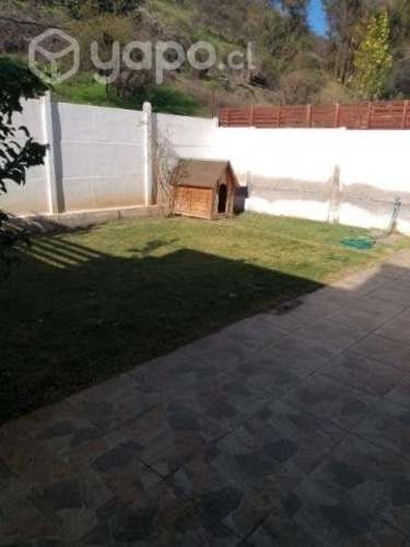 Casa de 2 pisos en Condominio cerrado