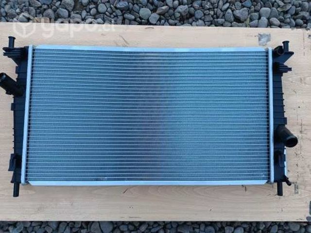 Radiador Mazda 3 1.6 y 2.0 2009 al 2009