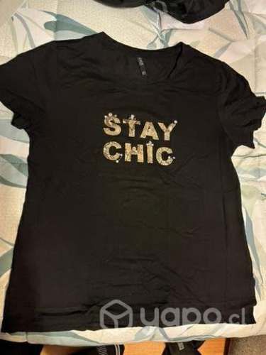 Polera mujer talla XS (aunque es más una M)