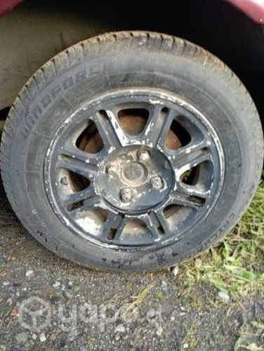 Neumáticos + llantas y radio