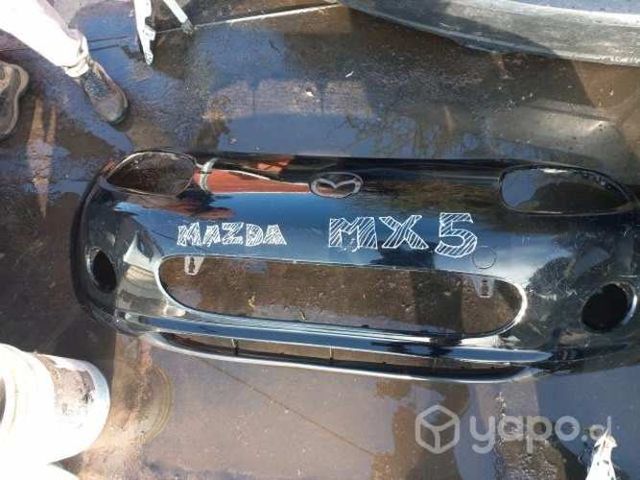 Parachoque Mazda MX3 MX5 ORIGINAL impecable