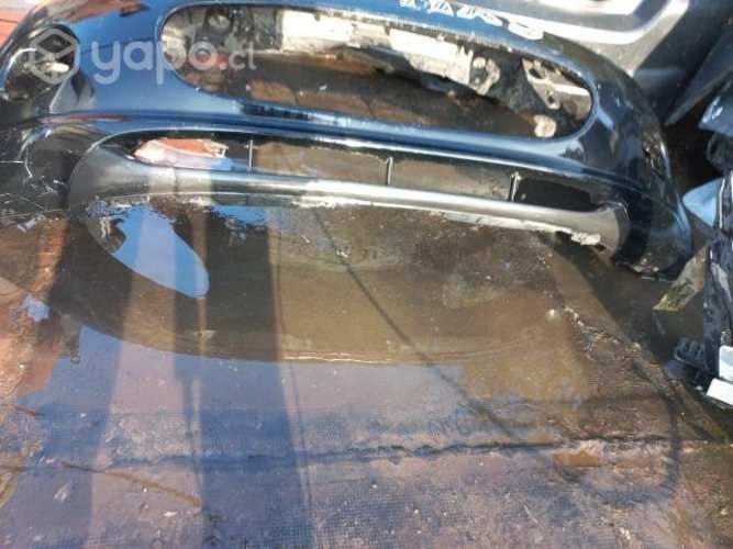 Parachoque Mazda MX3 MX5 ORIGINAL impecable
