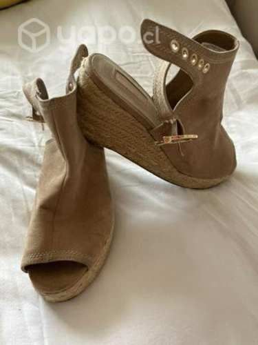 Sandalia con plataforma