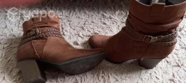 Se venden hermosas botas