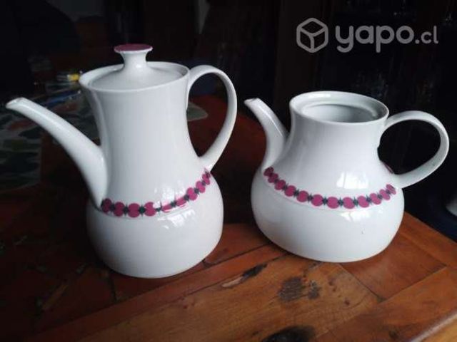 Tetera y cafetera de loza Thomas