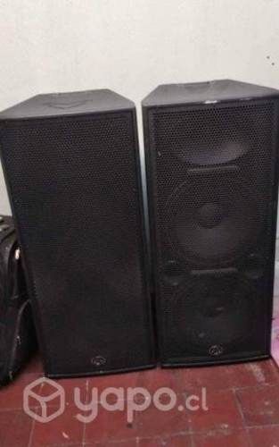 Parlantes wharfedale Pro negros
