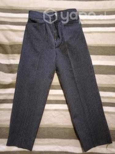 Vestimenta original de huaso, talla 8 a 10