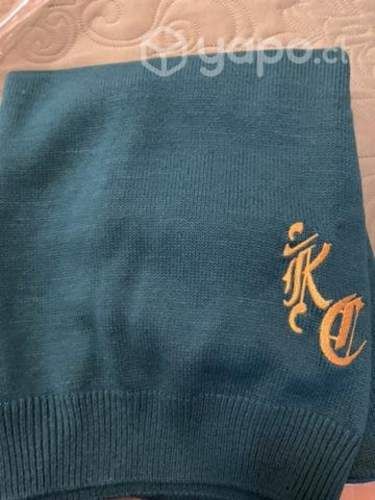 Sweater colegio Kingston college, nuevo talla M