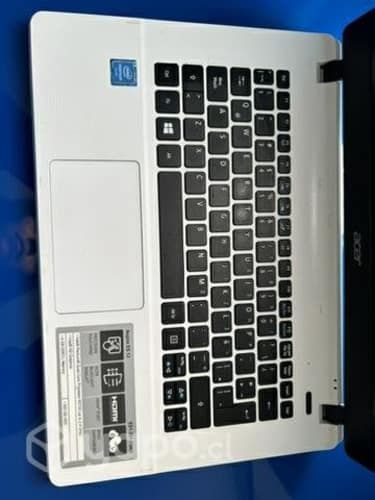 Notebook acer blanco