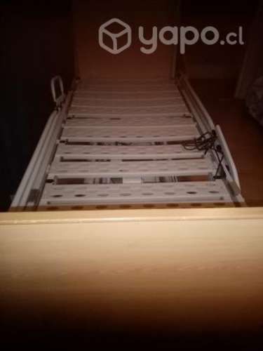 Catre clínico eléctrico.