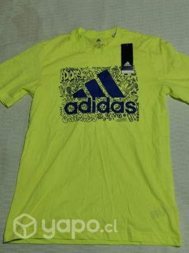 Polera Adidas original, talla S (da para M)