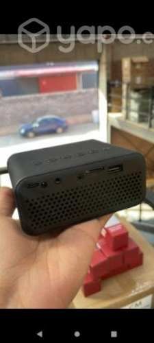 Proyector Portátil USB + Control + Manual b-496*