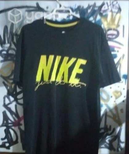 Polera NIKE