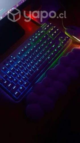 LOGITECH G715 Inalámbrico, totalmente sellado