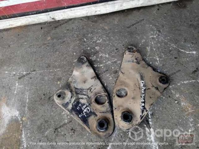 Soporte Cuna Hyundai Elantra 2005 LH/RH