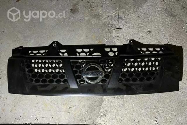 Máscara Nissan Terrano 2011 $40.000.-