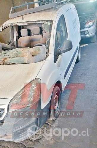 Espejo izquierdo partnet 2019