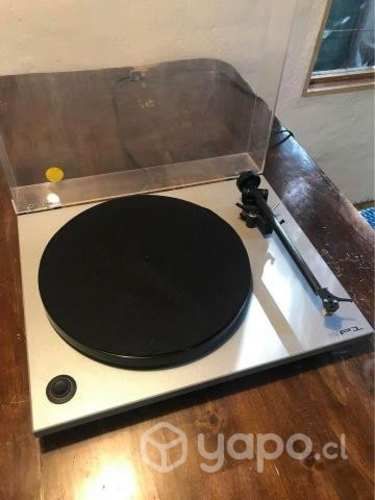 Tornamesa rega planar 1