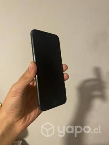 IPHONE 7 usado.