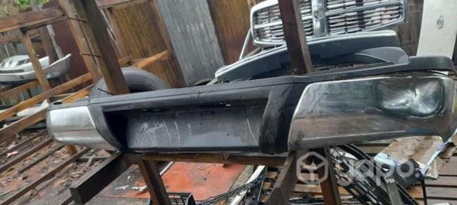 Np300 2015 a 2020 con poquito detalle