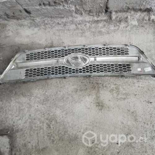 Máscara original con detalle h1 2009