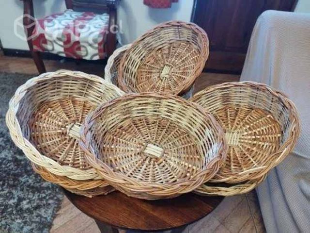 Canasto de mimbre artesanal
