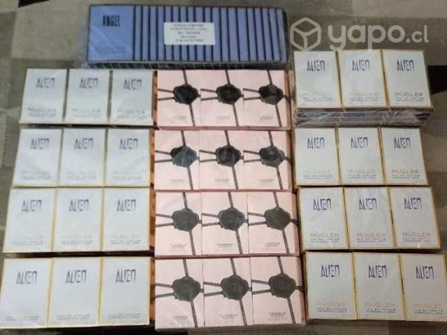 paquetes de agujas, perfumes de lujo.