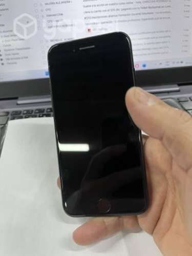 Celular Iphone SE 2da Generación