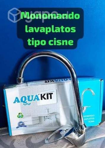 Llaves de lavamanos y fregador