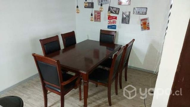 Comedor 4 sillas 2 sitiales