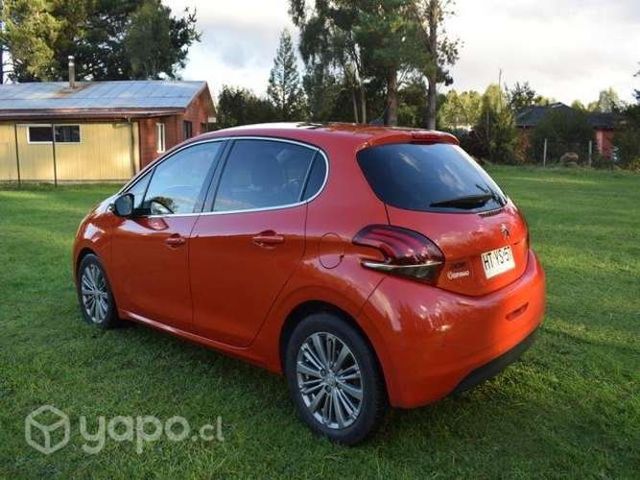 Peugeot 208 2017 allure pack 1.6 hdi
