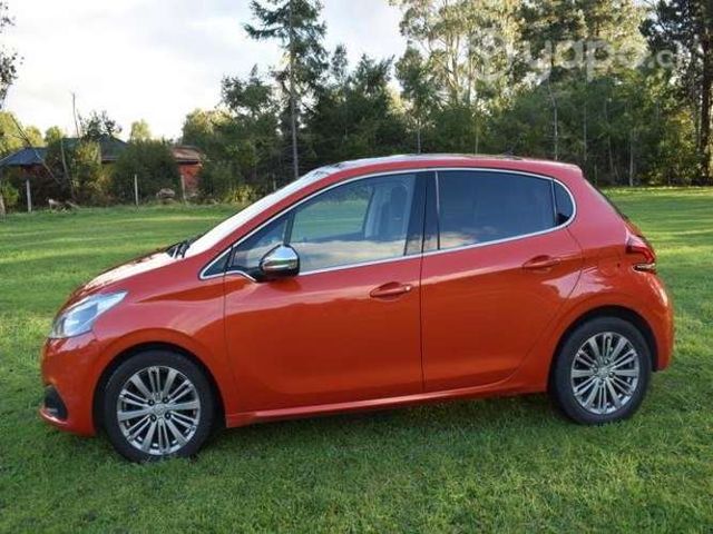 Peugeot 208 2017 allure pack 1.6 hdi