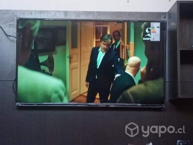 Tv y centro de entretenimiento con su soport