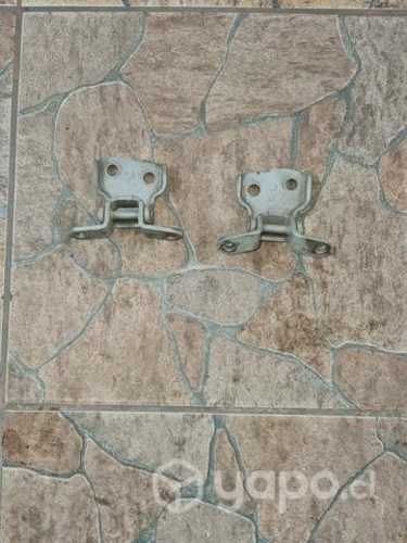 Bisagra puerta Suzuki Baleno Año 1999