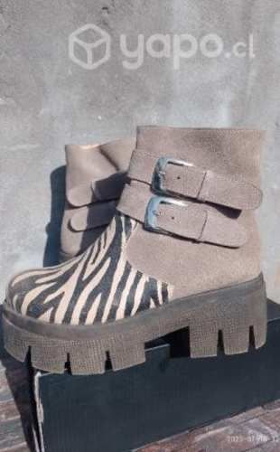 Botines Animalprint 100% Cuero (40)