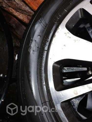 Llanta con Neumático Aro 18