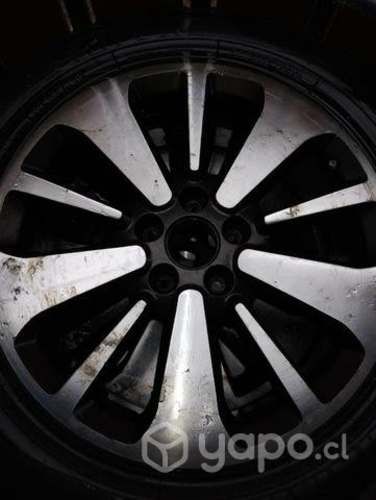 Llanta con Neumático Aro 18