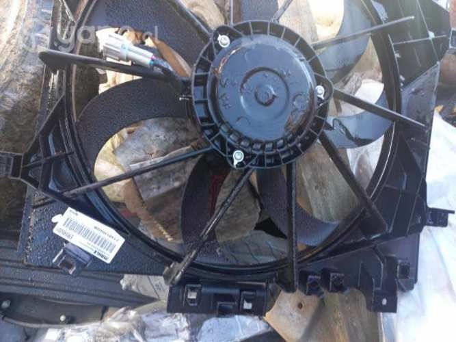 Electroventilador NUEVO ORIGINAL Nissan Versa 2018