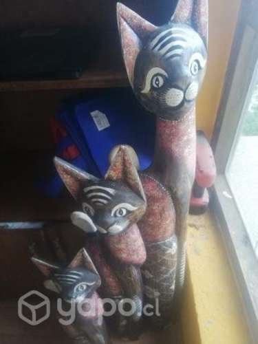 Gatos de madera