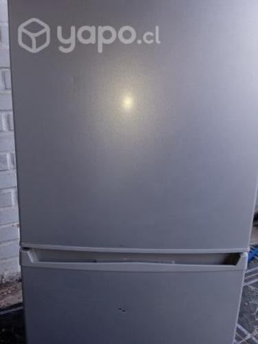 Refrigerador marca Midea