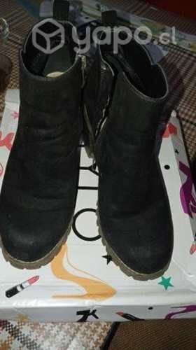 Botines negros marca Márquis número 38 cero detall