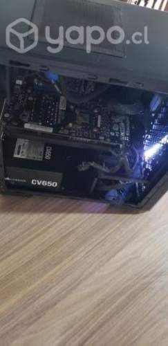 Pc gamer con leve detalle