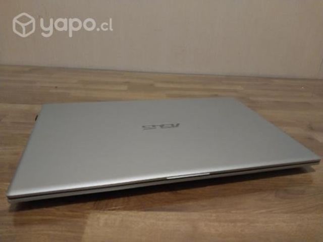 Asus VivoBook 15