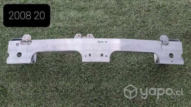 Refuerzo delantero peugeot 2008 año 2021