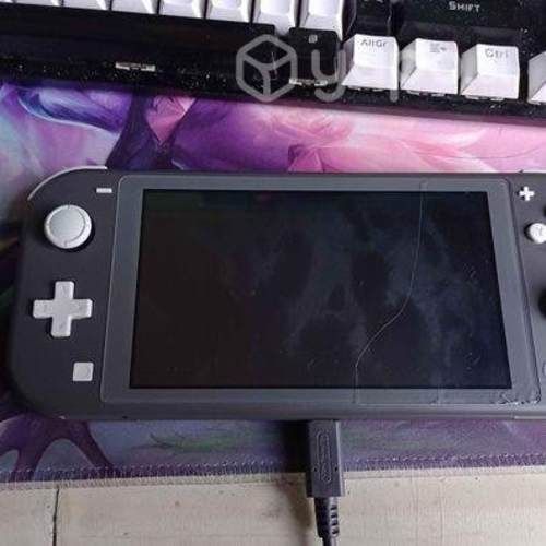 Nintendo Switch Lite con pokemon Scarlet